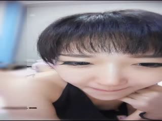 美女白嫩性感,干净粉嫩的极品穴让人疯狂输出,小架子骨真耐操叫人欲罢不能!