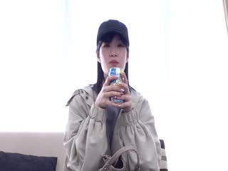 沒存在感雖然土氣實際性慾超強AV攝影是唯一樂趣月入17萬日圓派遣社員臉紅耳赤初次無套中出出道 渚澤乃亞