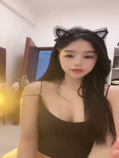 国产美女主播-情趣猫女郎装扮美女主播深夜陪狼友分享身材艺术-易宝宝