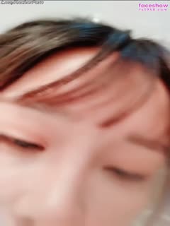 KIKI-性感开朗纯洁萝莉女主播小妹在家道具自慰秀！